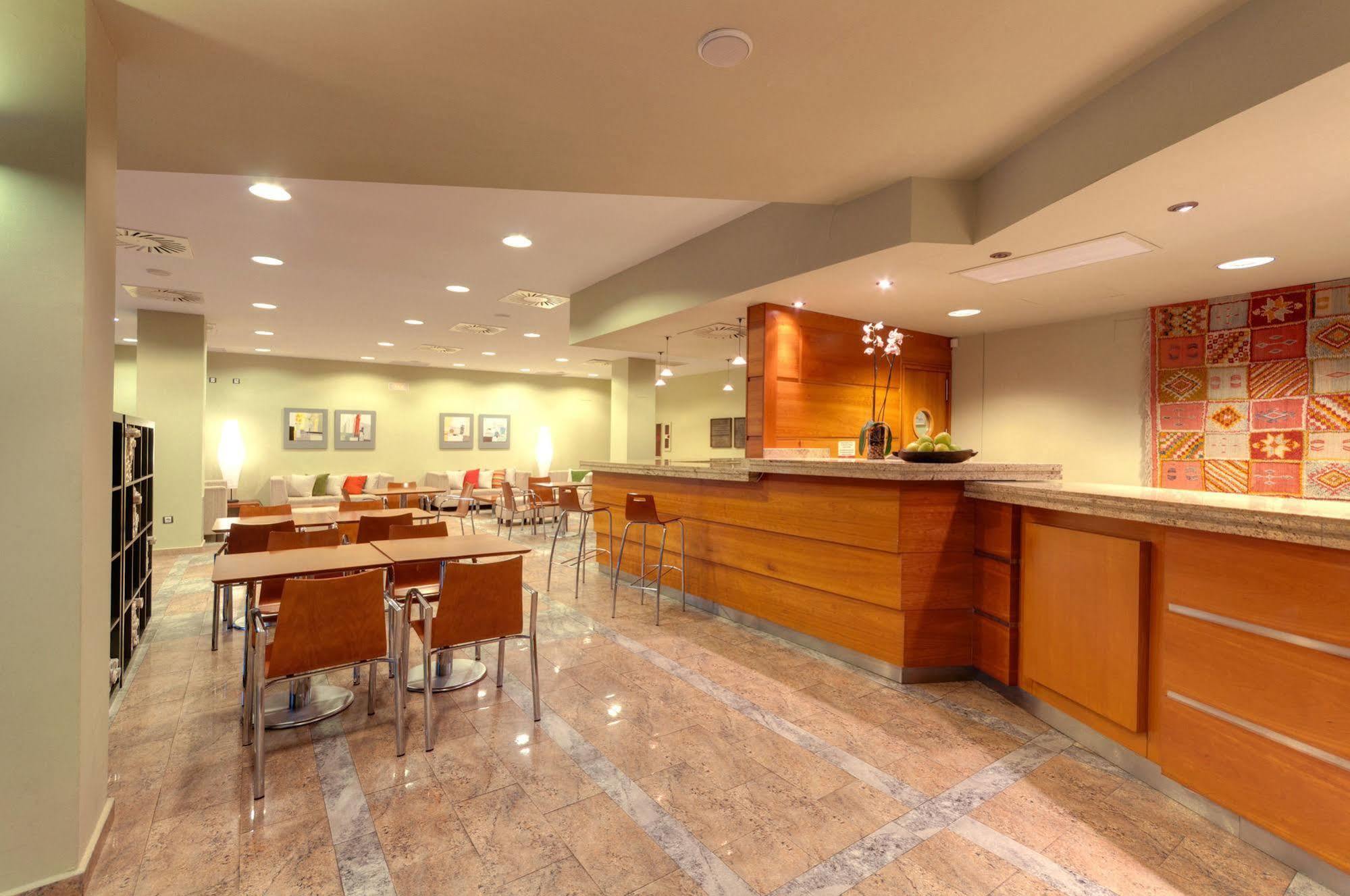 Hawthorn Extended Stay By Wyndham Abu Dhabi City Center Eksteriør billede